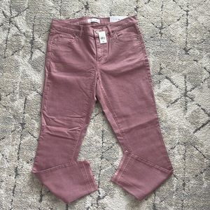 Modern skinny pants